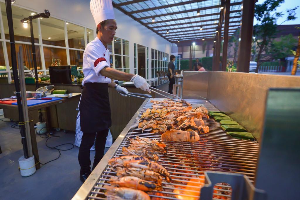 Fishermens Harbour Urban Resort - Sha Extra Plus Patong Luaran gambar